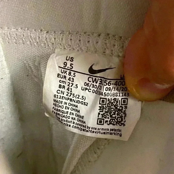 Nike LeBron  18. Clean condition - Picture 10 of 11